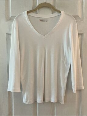 XCVI Essentials White Organic Cotton V-Neck 3/4 Sleeve Knit Top EUC XS
